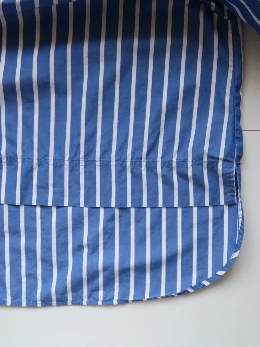 J. Crew Blue White Striped Cotton Blouse Top Button Shoulder High Low Hem 4
